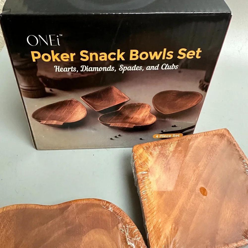 ONEi Poker Snack Bowls Set 4 Piece Pine Wood Card Suits Hearts Diamonds Spades